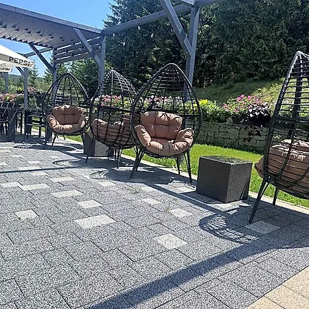 雅库斯策运动酒店及spa